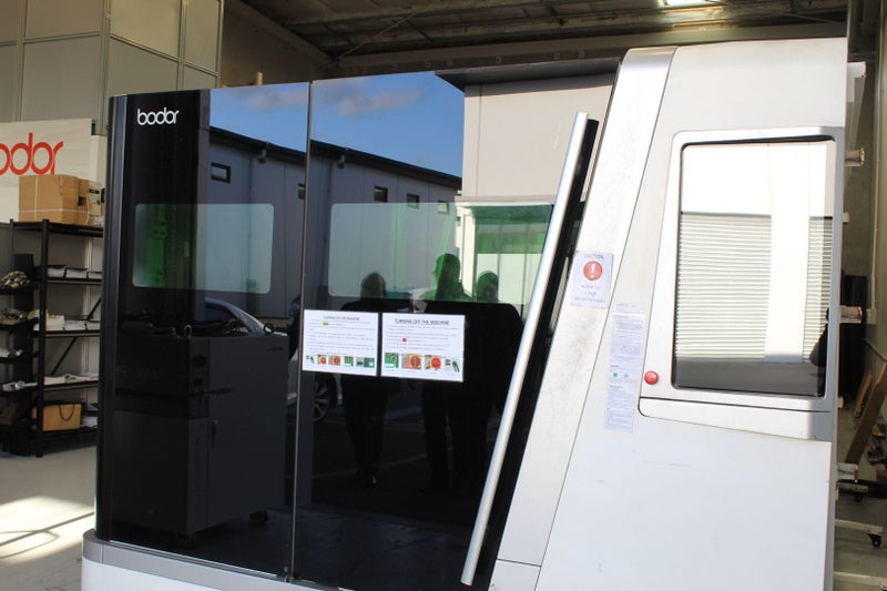 BODOR Fiber Laser Cutting Machine 2KW 3015 Enclosed Exchange Table62932725074305113