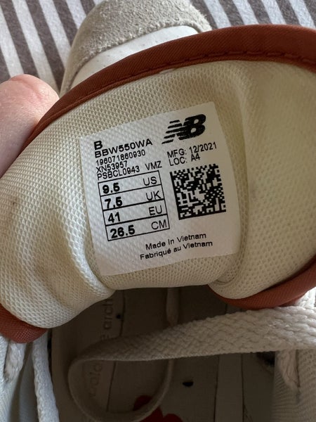 New Balance 550 Sz 9.5 $1 Carousel 2