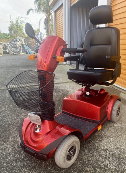 Pride Pathrider Mid Size Mobility Scooter Carousel 1