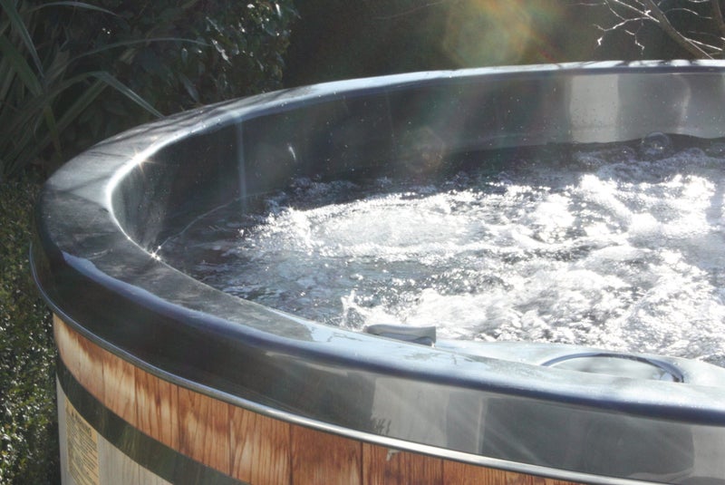 Alpine Yukon Cedar Spa Pool – Great Condition!62932726328834114