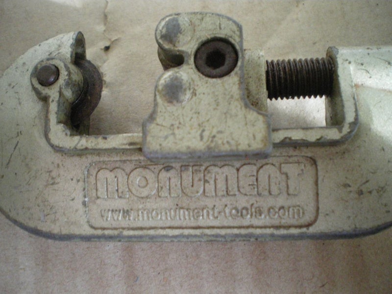 "MONUMENT" Pipe Cutter Carousel 4