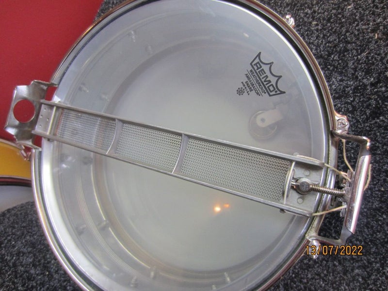 Rogers Londoner drum set. Spanish Gold shell pack 197662981387964290114