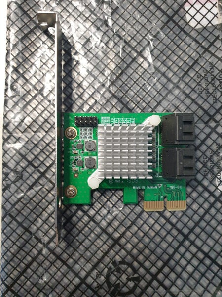 StarTech 4 Port PCI Express SATA III 6 Gbps Controller Card Carousel 1