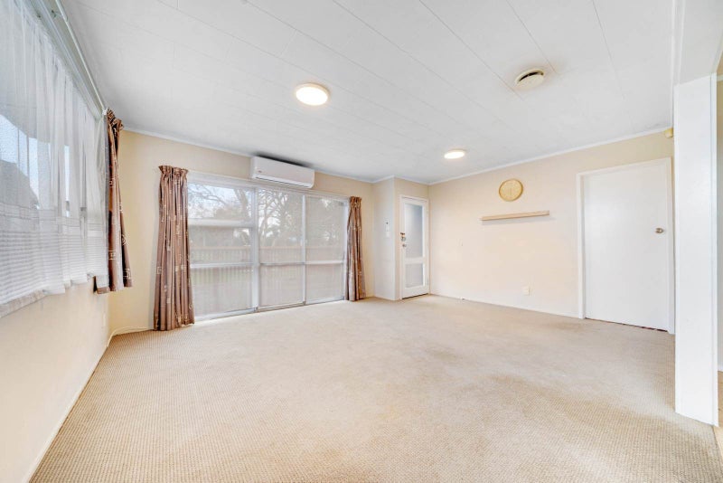 Image 3 of 15