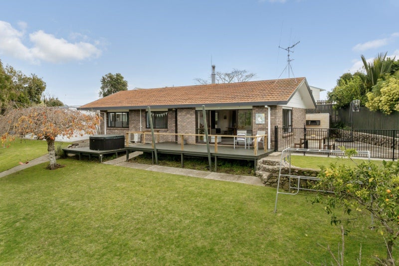Image 1 of 18