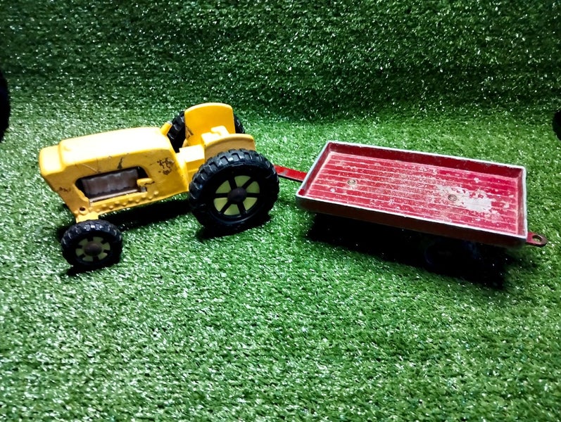 Fun ho tractor & trailer Carousel 1