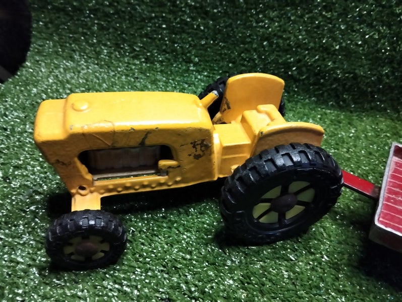 Fun ho tractor & trailer Carousel 2