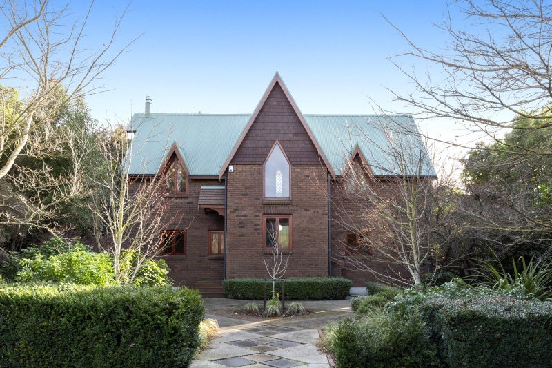Image 1 of 28