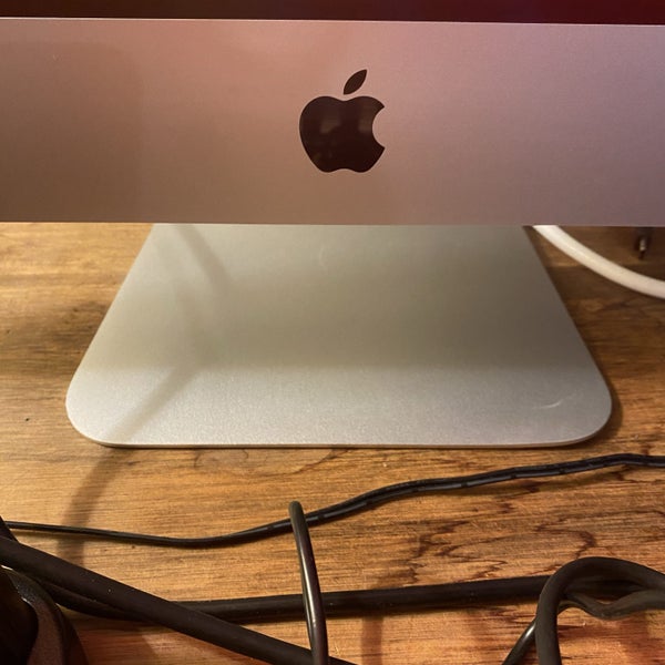 2017 iMac 27” 1TB SSD 32GB RAM 4GB GRAPHICS Carousel 5