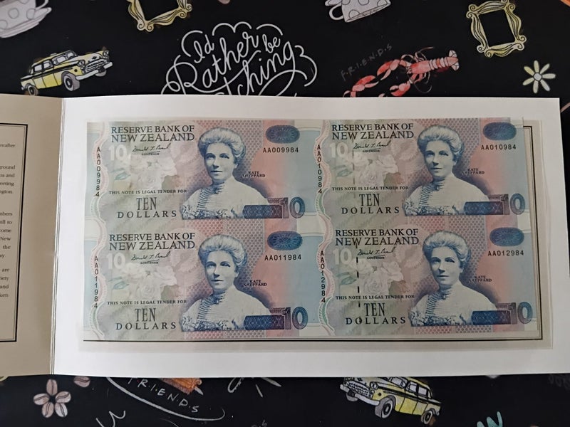 $1 Reserve!! 4 x $10 Notes in pack Imperf Block 1993 Carousel 1