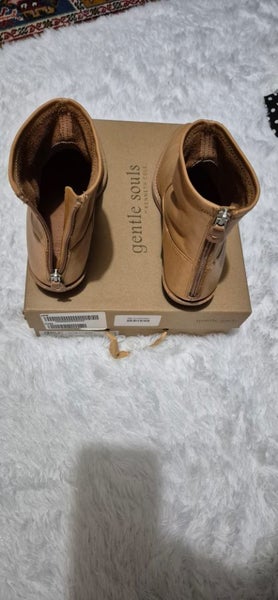 Gorgeous Gentle Souls Sz 40 Boots Carousel 2