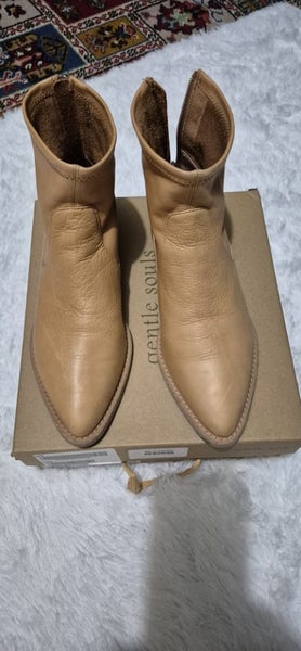 Gorgeous Gentle Souls Sz 40 Boots Carousel 1