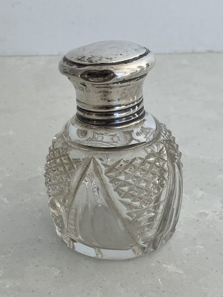 Beautiful antique cut glass perfume bottle with sterling silver lid- London 190162990729278209112