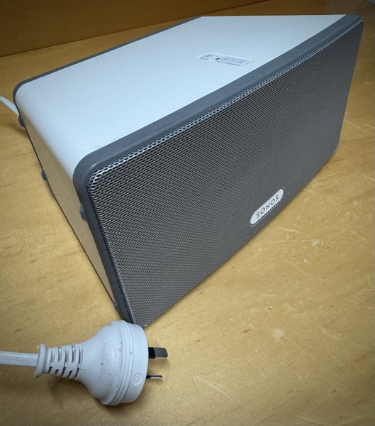 Sonos Play 1 and Play 362932728130945111
