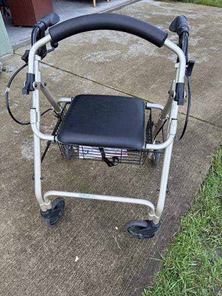 Mobility Walking Frame with basket Carousel 7
