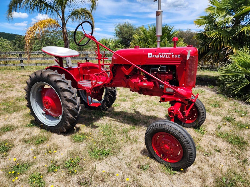 FAMALL CUB TRACTOR 195162934722537603117