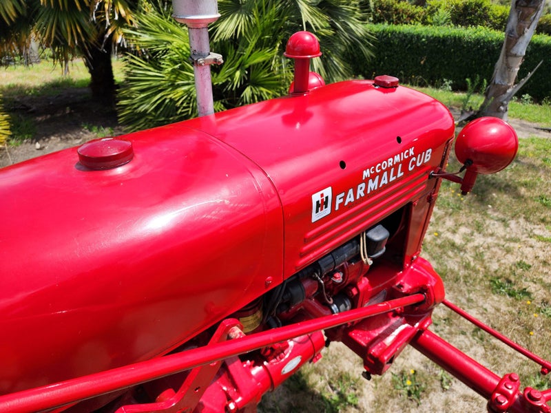 FAMALL CUB TRACTOR 195162934722537603114