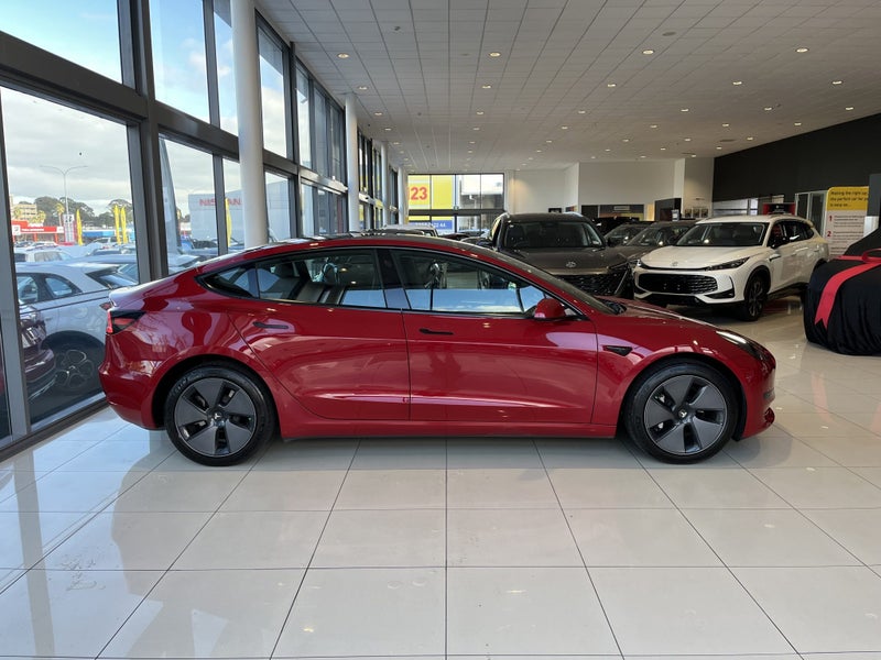 2022 Tesla Model 3 Rear Wheel Drive 60K63612536714625113