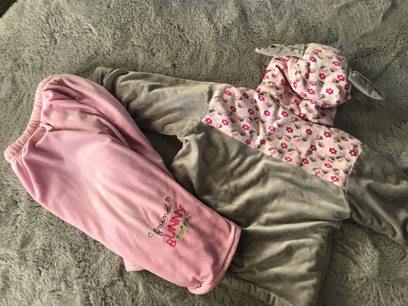 Warm jacket and pants 6 -12 mths Carousel 2
