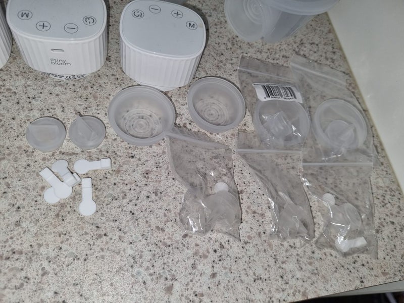 Tiny Bloom Wearable Breast Pump Set +Heaps Extra Parts62931717782402111
