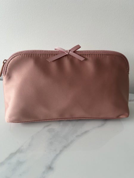 Brand new MAC dusty pink makeup bag Carousel 1