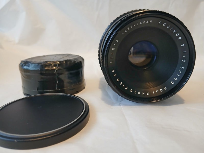 Fujica Fuji G690 rangefinder camera with 65mm and 100mm lenses62931718277635114