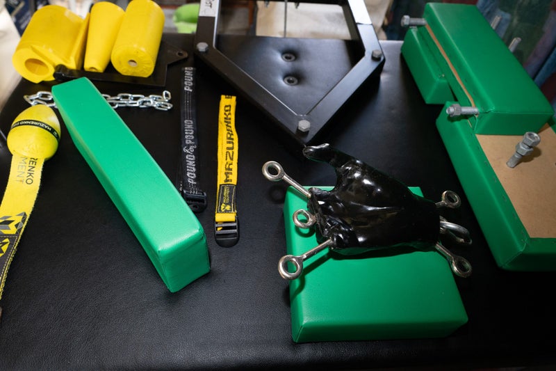 Armwrestling Table, Pulley System and Handles63003996889219111