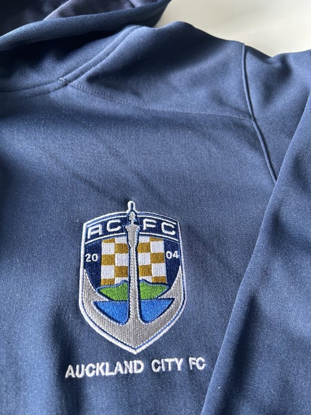 New Auckland City FC Hoodie - size Men’s XS or 16Y Carousel 2