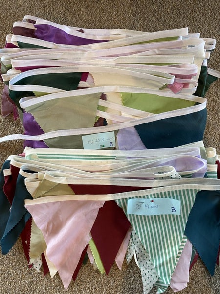 70 mtrs. of Bunting.62931718511491115
