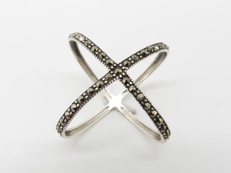 Silver Marcasite Ring (R008) Carousel 1
