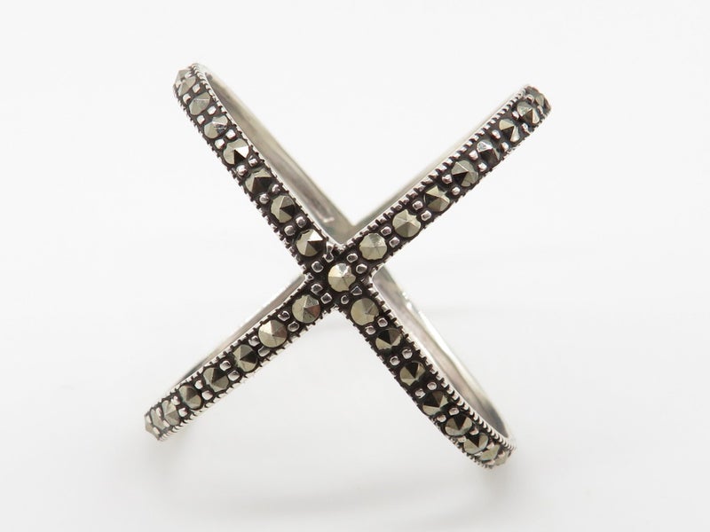 Silver Marcasite Ring (R008) Carousel 2