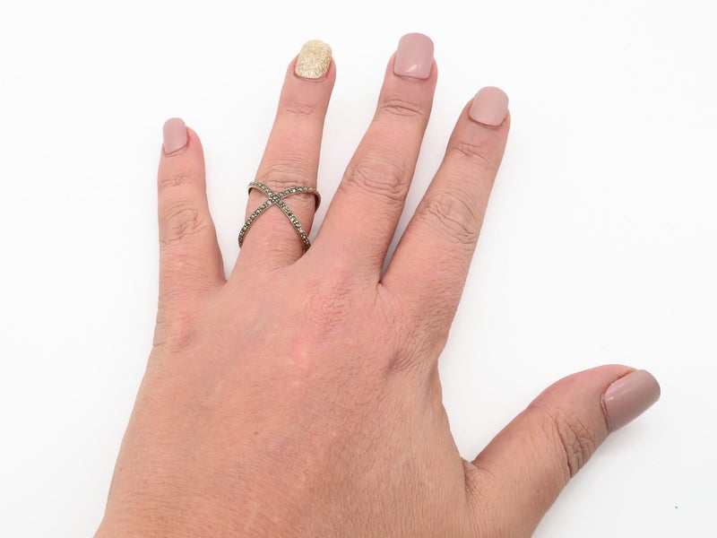 Silver Marcasite Ring (R008) Carousel 3