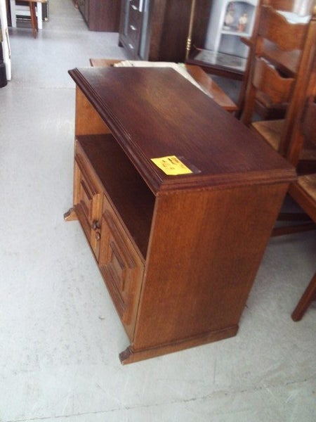1369 SOLID OAK ENTERTAINMENT UNIT Carousel 4
