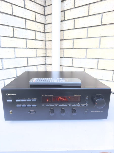 ** NAKAMICHI AV-7 AUDIO / VIDEO RECEIVER ** Carousel 18
