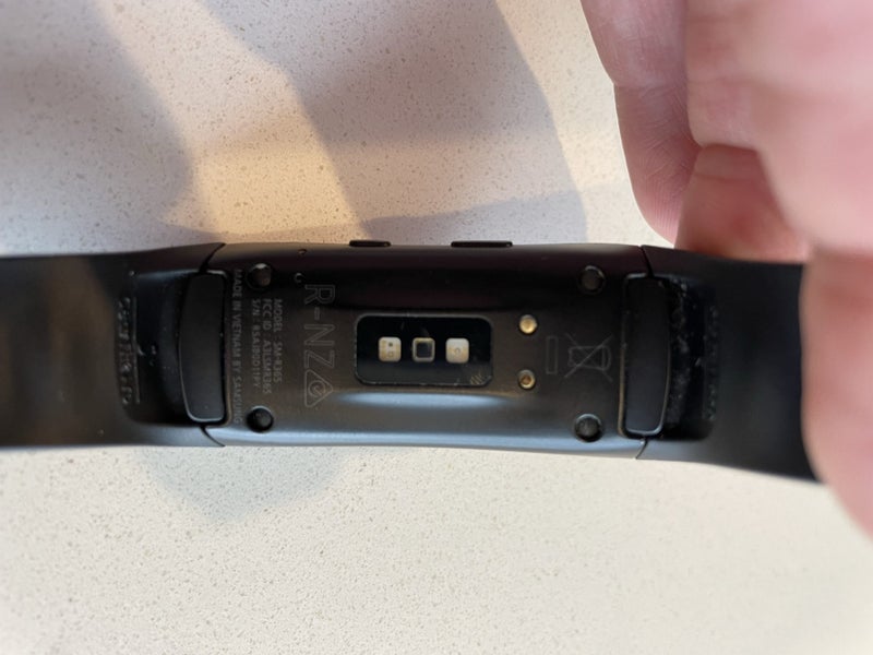 SAMSUNG GEAR FIT 2 PRO Fitness Watch Carousel 5
