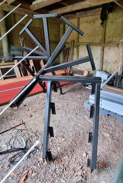 Heavy-Duty Spiral Staircase – 14 Steps – No Reserve! Carousel 1