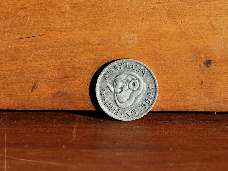 1954 Australian silver shilling. Carousel 1