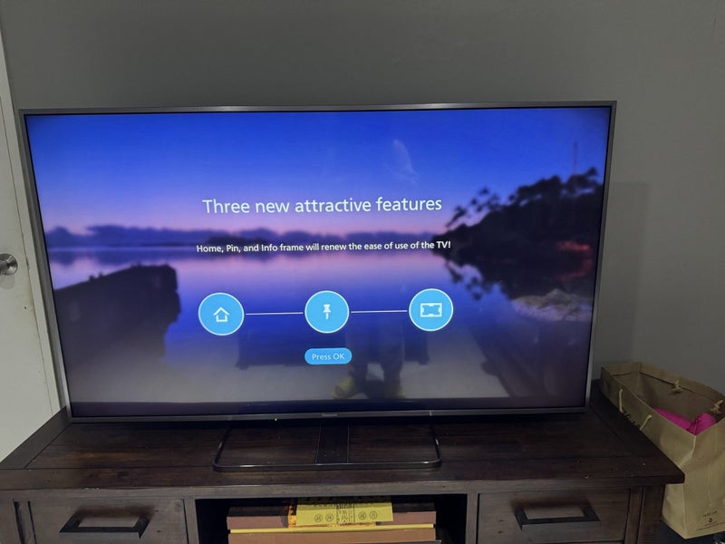 Panasonic 60” 4K TV and Sound Bar629337337614111120
