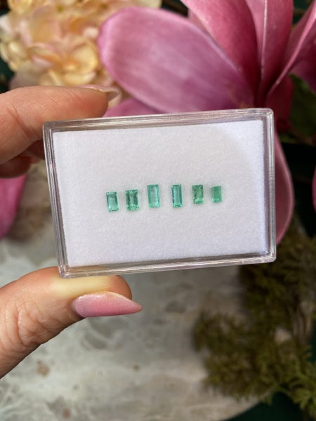 $1 RES ~ $3628 Buy Now * 1.62ct Colombian Emerald Layout Carousel 1