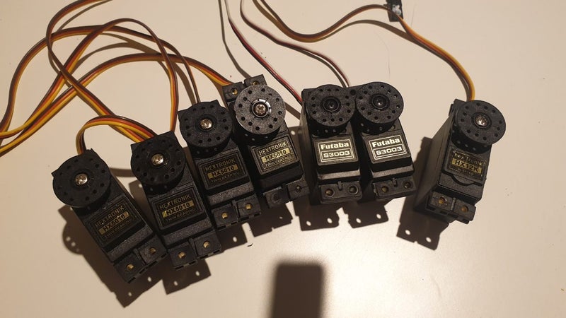STANDARD SIZED SERVOS Carousel 1