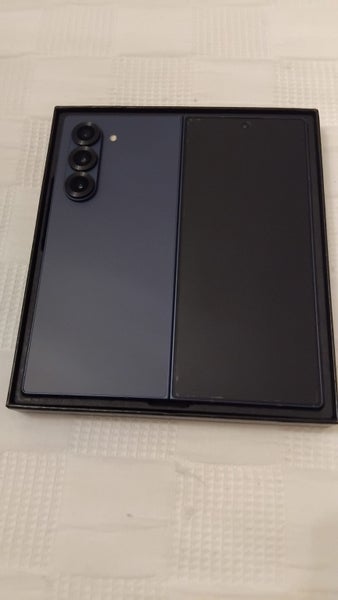 Samsung Galaxy Z Fold6 512GB Navy + S Pen Case – MINT!62933733881347112