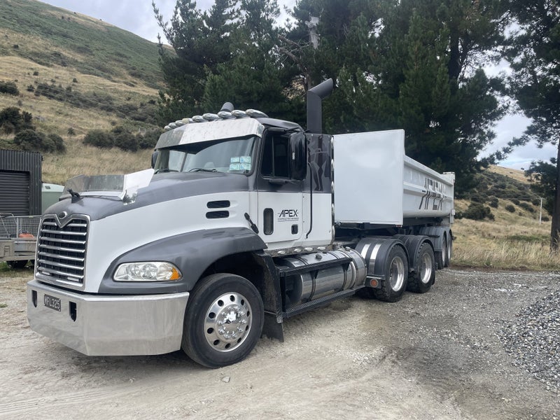 2006 Mack Vision – Reliable Workhorse63612508735619113