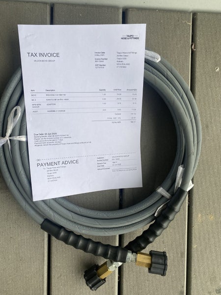 3100 PSI Champion Pressure Washer with 5 metre extension wand Carousel 5