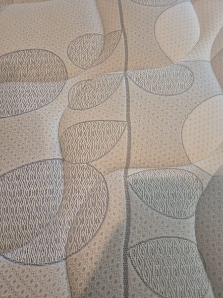 Super King Mattress with Twin Base Plus Headboard63039328518019112