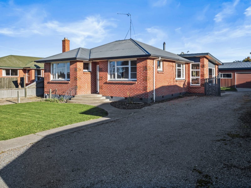 Image 2 of 27