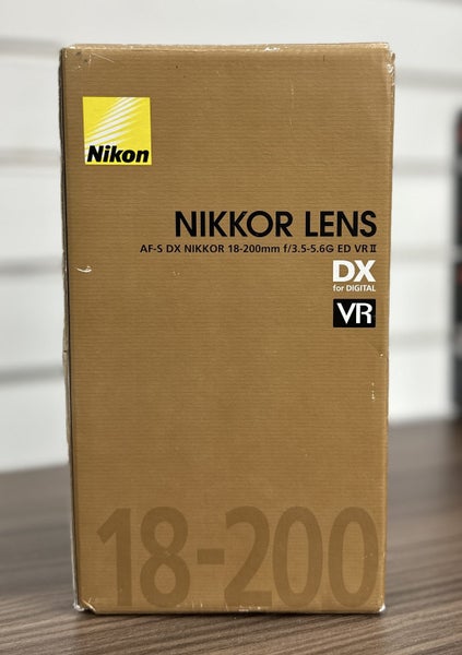 Nikon Lens AF-S DX Nikkor 18-200mm f/3.5-5.6G ED VRII DX629306947539231110