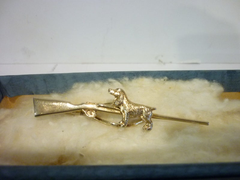 HUNTING THEME TIE PIN. RIFLE & DOG. Carousel 5
