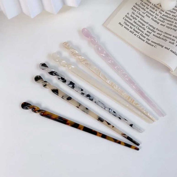 Hair Stick "Cadin" (Tortoise) Carousel 4