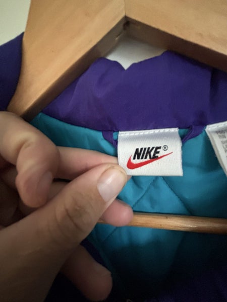Vintage 90s Charlotte Hornets Nike Team Sport Puffer jacket62930695319425113