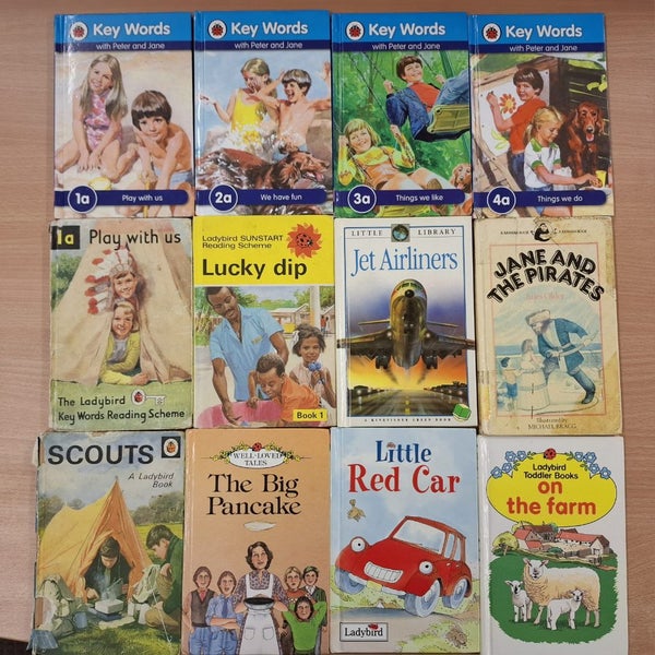 Ladybird Books x 10 + 2. Key Words, etc.. Carousel 1